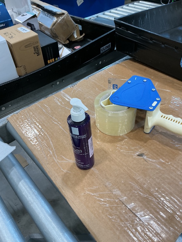 Photo 1 of *MISSING PARTS - See Clerk Notes*
La Roche-Posay Mela B3 Gel Cleanser, Formulated With Melasyl + Niacinamide + PHA, Anti Aging Face Wash For Discoloration, Dark Spots & Post Acne Marks, Dark Spot Corrector, Oil Free & Soap Free