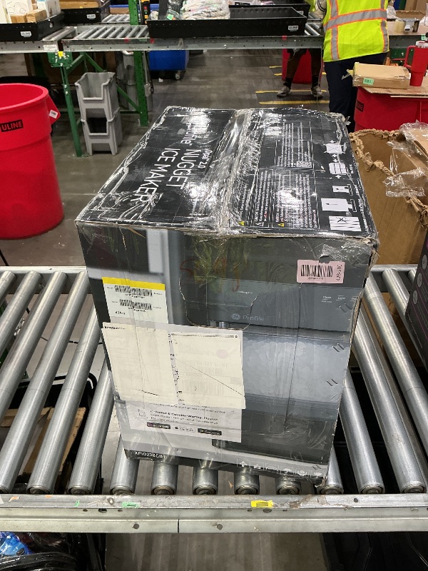 Photo 1 of *UNTESTED*
GE Profile Opal 2.0 | Countertop Nugget Ice Maker | Ice Machine with WiFi Connectivity | Smart Home Kitchen Essentials | Black Stainless