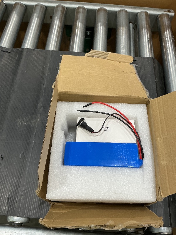 View 2 of ***12VOLTAGE NOT 24V*** 24V 5Ah Lithium Battery with 29.4V 1A Charger, 24 Volt Rechargeable Battery for DIY Projects