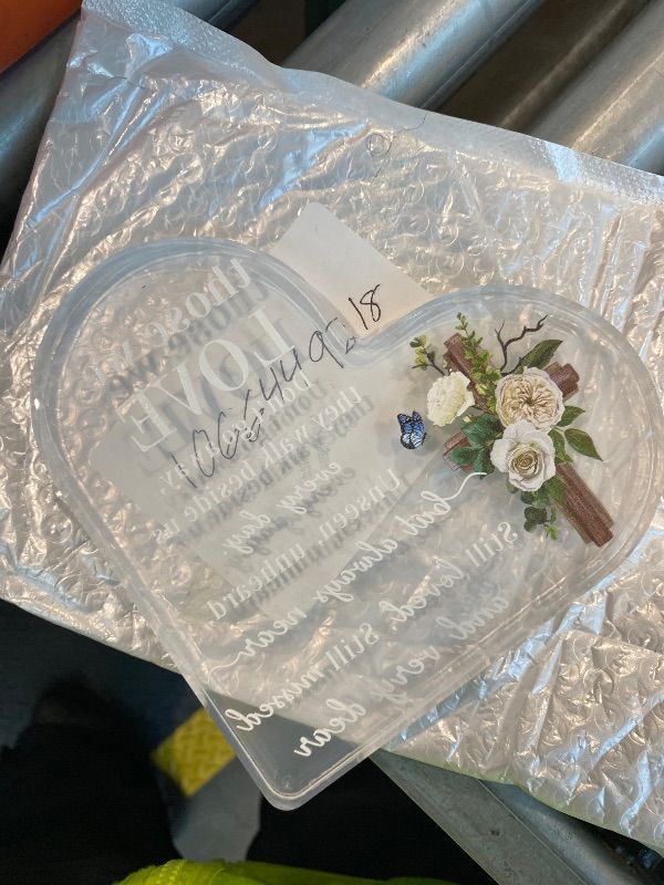 Photo 1 of ***PRINTED BACKWARDS*** Jetec Bereavement Gift Acrylic Heart Sympathy Memorial Gift for Loss of Loved One Condolence Remembrance Keepsake Table Decor for Mom Dad Grandma Friend Remembrance Decor(Classic Style)