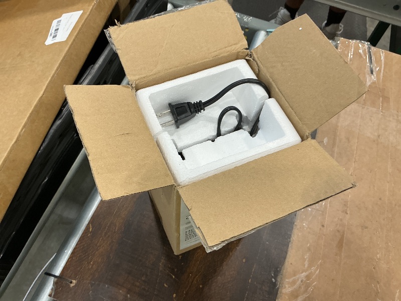 Photo 1 of *UNTESTED*
Amazon Basics Fast Electric Coffee Grinder for Home Use, Easy to Use Coffee Bean and Spice Grinder with Heavy-Duty Stainless Steel Grind Blades