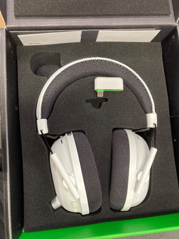 Photo 1 of **MIC DOES NOT WORK**Razer BlackShark V2 Pro Wireless Xbox Gaming Headset: 50mm Drivers - Super Wideband Mic - Noise Isolating Earcups - for Xbox, PS5, Nintendo Switch 2, PC, Mac - Bluetooth, USB-C - 70hr Battery - White