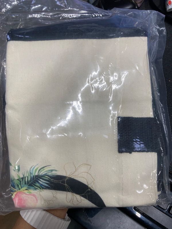 Photo 1 of (Q) AYGE Personalized Initial Canvas Beach Bag Cosmetic Bags, Tote Bag, Makeup Bag, Gifts for Sister Mom Teacher Bridesmaid (Q)