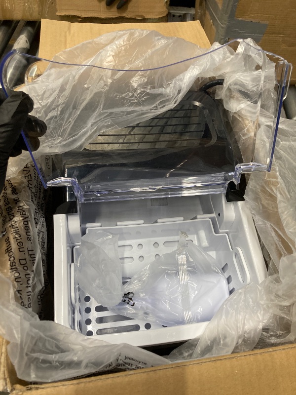 Photo 1 of **CRACKED LID***Igloo Portable Ice Maker with Scoop - Ice Maker with LED Control Panel & 1.5 Quart Water Tank - Stainless Ice Cube Maker Produces 26 Lbs. of Ice in 24 Hours with 9 Large or Small Cubes in 7 Minutes