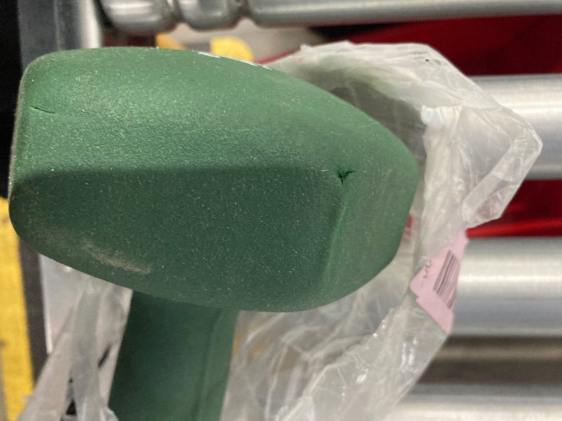 Photo 1 of ***ONLY 1 INCLUDED*1 MISSING***Amazon Basics Neoprene Coated Hexagonal Dumbbell Hand Weights for Workout, 20 Pounds, Pair, Dark Green***ONLY 1 INCLUDED*1 MISSING***
