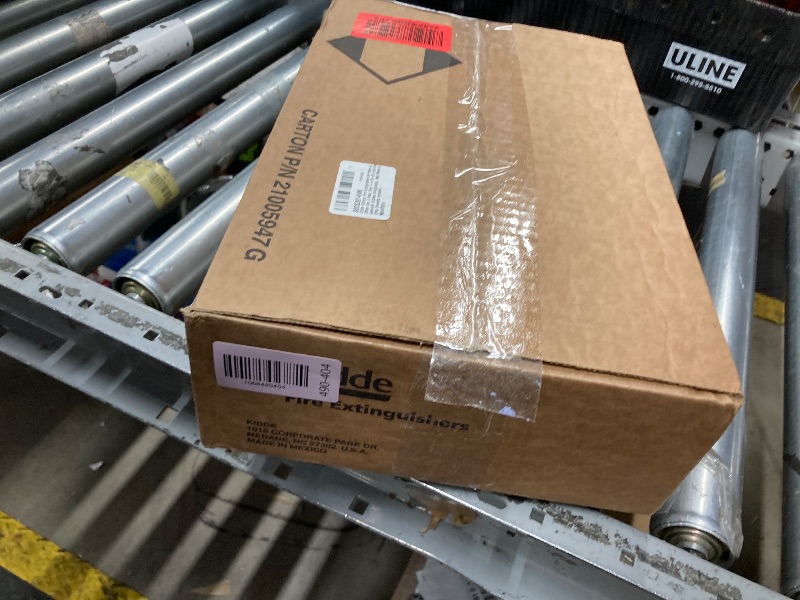 Photo 1 of ***MISSING PIN -EMPTY TANK -SELLING AS IS PARTS ONLY*** Kidde Kitchen Fire Extinguishers for Home & Office Use, +1 Pack One Specialty Kitchen Extinguisher, Wall Mount & Strap Brackets Included