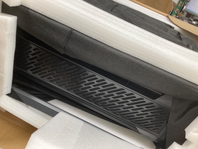 Photo 1 of *Pieces moving around inside* ASUS ROG Hyperion GR701 EATX Full-Tower Gaming Case, High Airflow Design, Tool-Free Side Panels, Pre-Installed 4x140mm Fans, Supports 420mm Radiators, Built-in Graphics Card Holder, Front USB Type-C