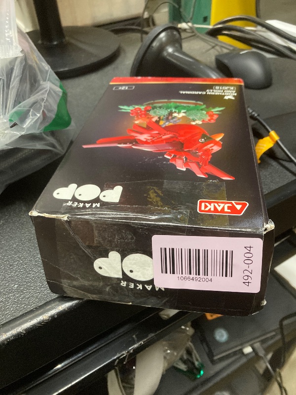 Photo 1 of *Damage to box* Sinuraii Northern Cardinal Building Block Set, Male Northern Cardinal Fly in Winterberry Plant Bush, Red Bird Figurine, Ideal for Home and Office Décor, Christmas Toy Gift for Kids, Adults