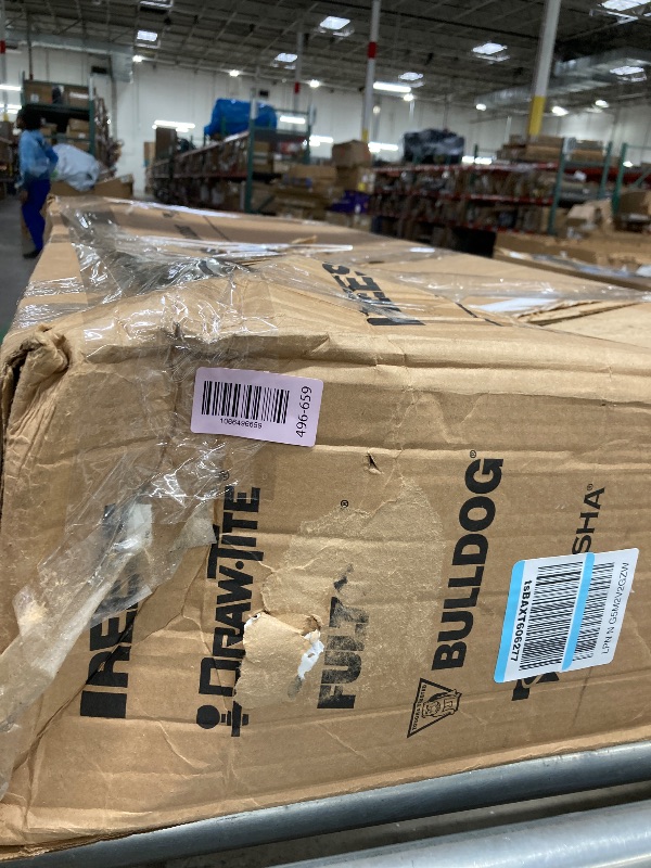 Photo 1 of ***DAMAGE -MISSING PARTS SELLING AS INCOMPLETE*** Draw-Tite 24915 Class 1 Trailer Hitch, 1-1/4 Inch Square Receiver, Black, Compatible with 2014-2019 KIA Soul.   
***SOME SCUFFS, PAINT CHIPS, BOX RIPPED/TORN***