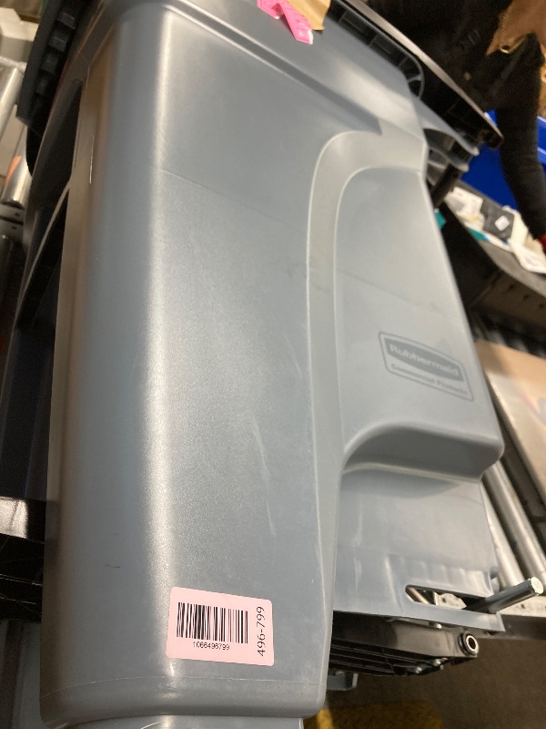 Photo 1 of ***MISSING WHEELS***Rubbermaid Commercial Products Brute Step-On Rollout Trash/Garbage Can/Bin with Wheels 32 GAL Gray for Restaurants/Hospitals/Back of House/Warehouses/Home