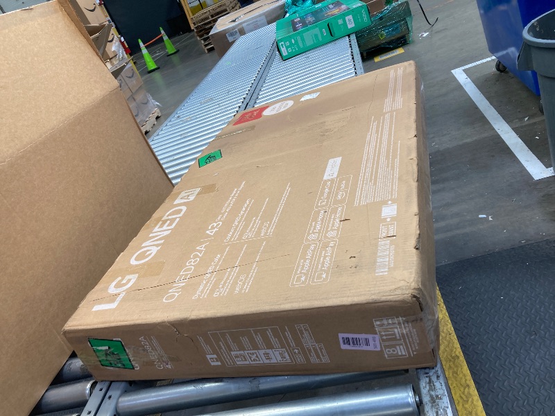 Photo 1 of **PARTS ONLY/NO REFUNDS NO RETURNS***LG 43-Inch Class QNED AI 4K QNED82A Series Smart TV w/AI Sound, HDR10, 4K Super Upscaling, Filmmaker Mode, Wow Orchestra, Alexa Built-in (43QNED82AUA, 2025)