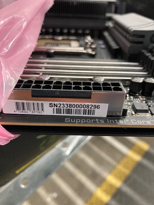Photo 1 of ***Damaged, bent pins on CPU slot, it’s not permitted to Return, Not Refund***GIGABYTE Z790 AORUS Master X (LGA 1700/ Intel Z790 X/EATX/ DDR5/ 5* M.2/ PCIe 5.0/ USB 3.2 Type-C/Wi-Fi 7/ 10GbE LAN/Q-Flash Plus/EZ-Latch Plus/Motherboard)
