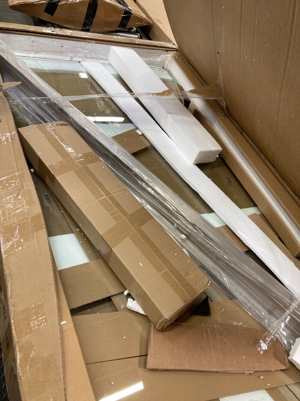 Photo 1 of
bath glass door learmax