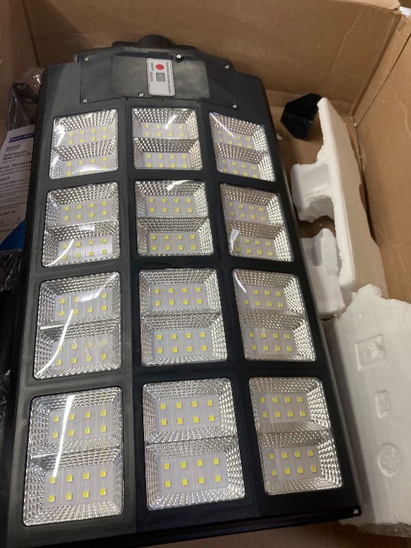 Photo 1 of **SCRATCHES ON PLASTIC**Gefolly SL-6000W Solar Street Light Outdoor, Wide Angle 600000LM Commercial Parking Lot Light Dusk to Dawn 6500K Flood Security IP67 Lamp with Motion Sensor for Garden, Road