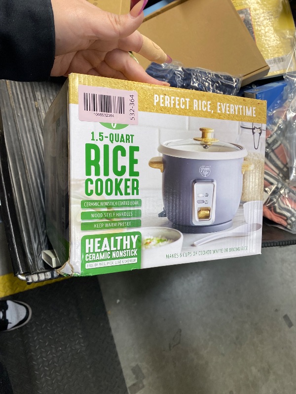 Photo 1 of 1.5 QUART  RICE COOKER 