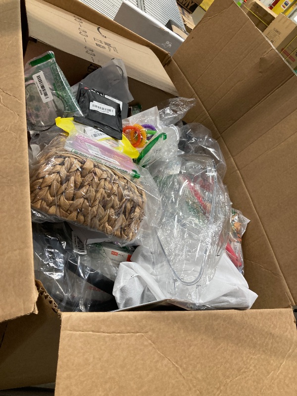 Photo 1 of **** no return****
Variety Box: Medium | See Notes for Details