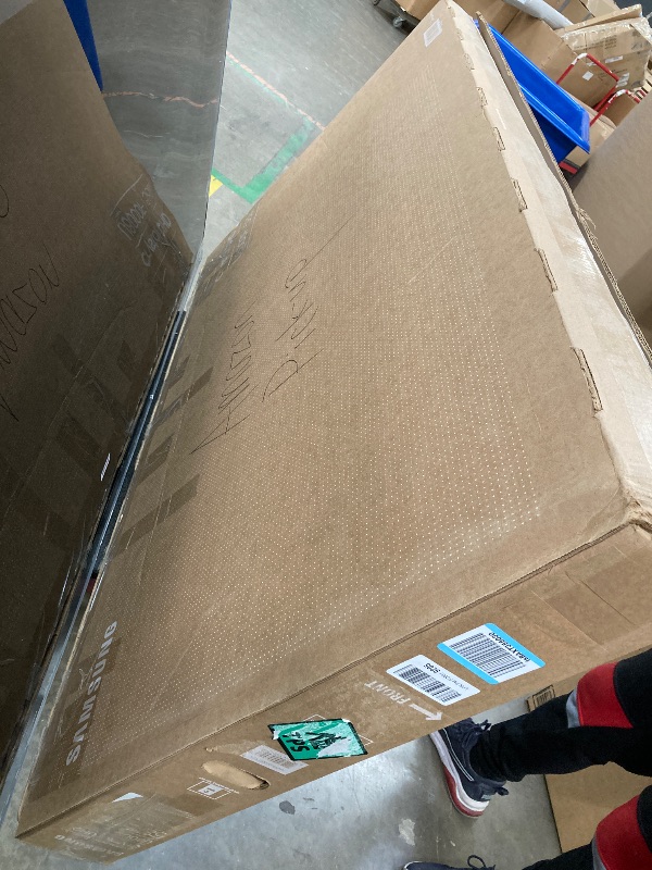 Photo 1 of ***NO REFUNDS/NO RETURN***
Samsung 58-Inch Class Crystal UHD U8000F 4K Smart TV (2025 Model) Endless Free Content, Crystal Processor 4K, MetalStream Design, Knox Security, Alexa Built-in