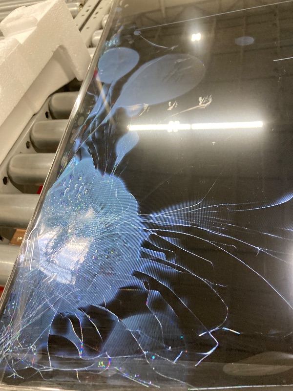 Photo 1 of ***NO RETURN/NO REFUND***SCREEN BROKEN***
Roku Smart TV – 40-Inch Select Series, 1080p Full HD TV – Roku TV with Voice Remote – Flat Screen LED Television with Wi-Fi for Streaming Live Local News, Sports, Family Entertainment