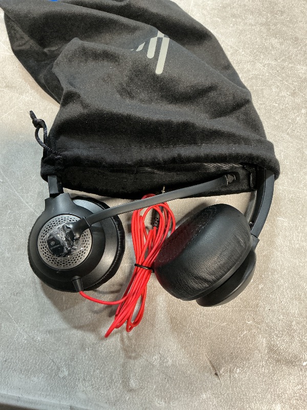 Photo 1 of ***heavily used***
JIAMQISHI USB Headset with Microphone for PC, On-Ear Computer Laptop Headphones with Noise Cancelling Mic in-line Control for Home Office Online Class Zoom (Type C+3.5mm, Black)