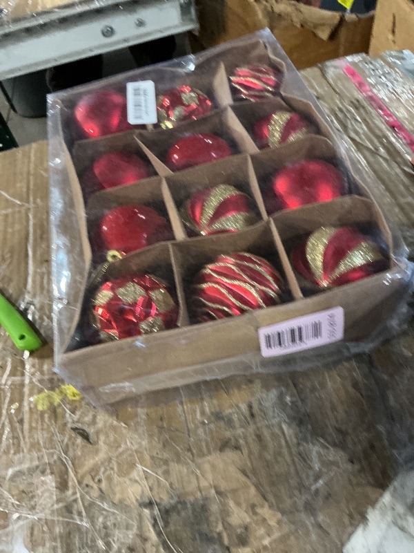 Photo 1 of ***(MINOR DAMAGE/ SEE NOTES FOR DETAILS)***12pcs Christmas Tree Ornaments - Red Christmas Ball Ornaments Set for Christmas, Holiday, Wreath & Party Decorations - Shatterproof, 80mm/3.15"