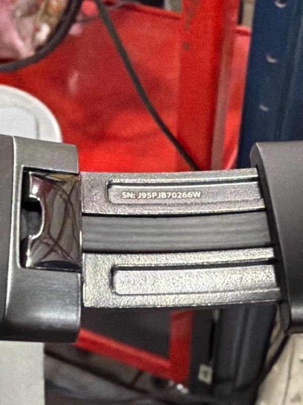 Photo 1 of (USED) Beats Studio Pro - Premium Wireless Over-Ear Headphones- Up to 40-Hour Battery Life, Active Noise Cancelling, USB-C Lossless Audio, Apple & Android Compatible - Black