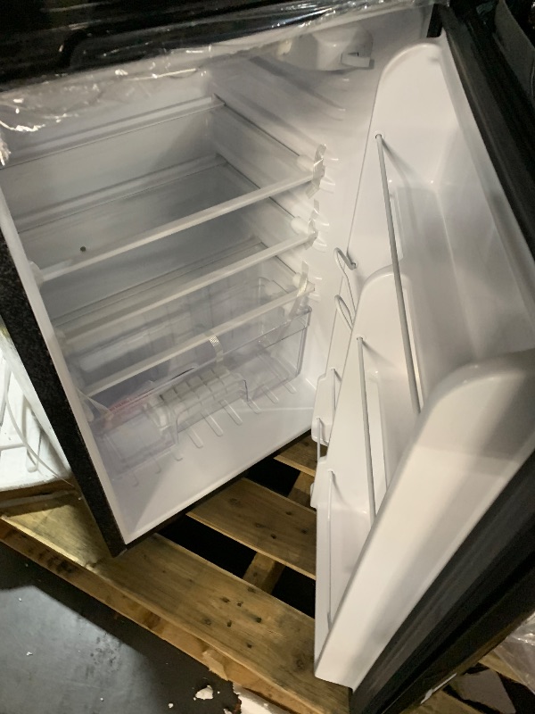 Photo 1 of ***MISSING POWER CORD/UNABLE TO TEST**

FRIGIDAIRE 2 Door Refrigerator/Freezer, 4.6 cu ft, Black Stainless Steel, Gunmetal