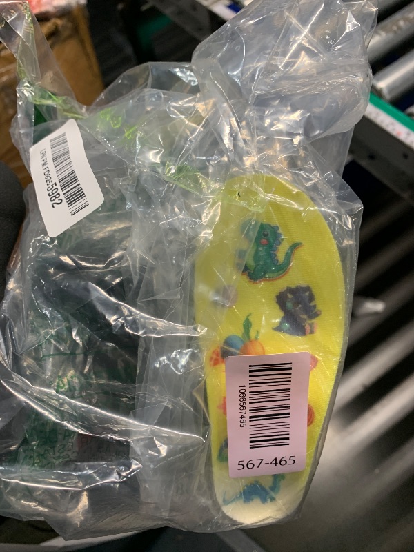 Photo 1 of ***PARTIAL SET (1/2) - PRICE ADJUSTED*** Vrebrey Breathable Insoles for Airtag – Kids Shoe Inserts with Hidden Tracker Pocket, Lightweight Cushion Support, Anti-Lost Case for Apple Airtag (Foot?4.7-5.3IN/Insole?5.3-5.91IN/5C-7C)