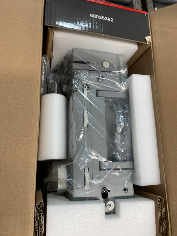 Photo 1 of ***PARTS ONLY*** ***NONFUNCTIONAL*** SINGER Heavy Duty 4411 High-Speed Sewing Machine with Accessory Kit | Strong Motor, Enhanced Piercing Power, 69 Stitch Applications, Full Metal Frame, 4-Step Buttonhole & LED Light, Grey