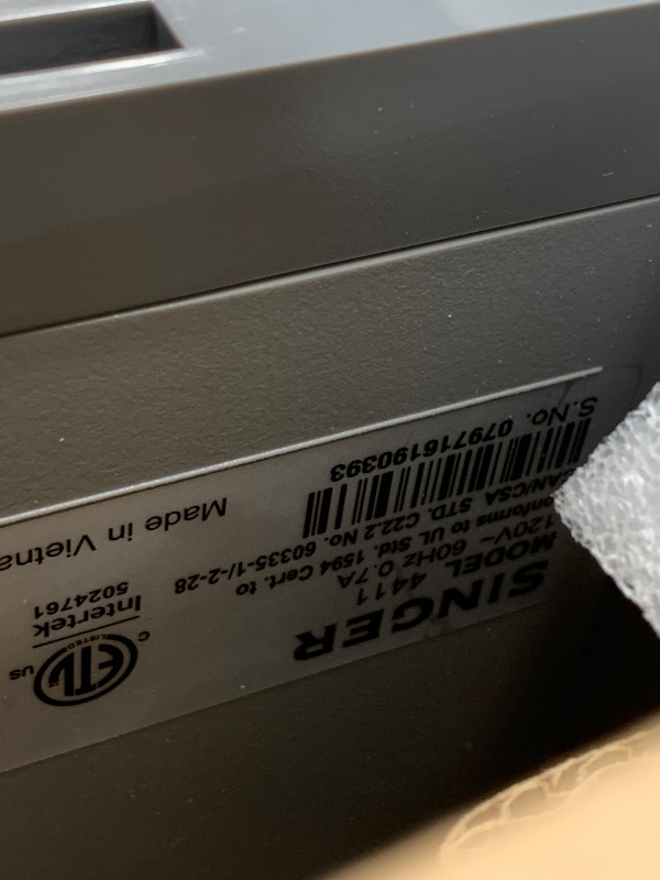 Photo 1 of ***PARTS ONLY*** ***NONFUNCTIONAL*** SINGER Heavy Duty 4411 High-Speed Sewing Machine with Accessory Kit | Strong Motor, Enhanced Piercing Power, 69 Stitch Applications, Full Metal Frame, 4-Step Buttonhole & LED Light, Grey