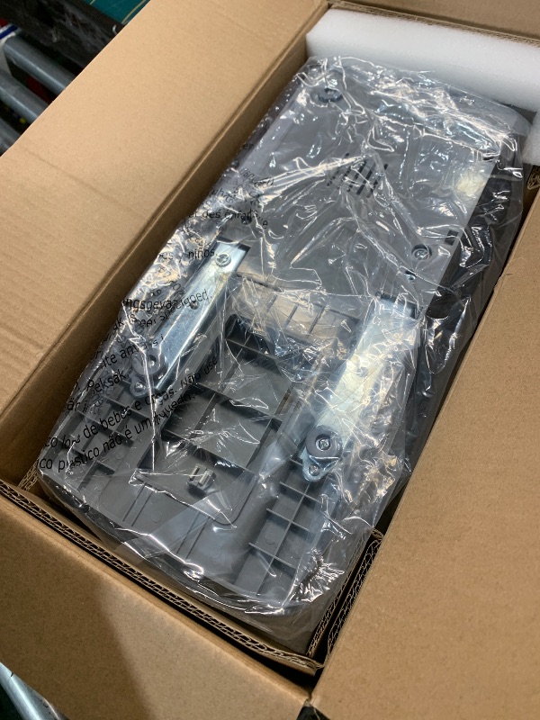 Photo 1 of ***PARTS ONLY*** ***NONFUNCTIONAL*** SINGER Heavy Duty 4411 High-Speed Sewing Machine with Accessory Kit | Strong Motor, Enhanced Piercing Power, 69 Stitch Applications, Full Metal Frame, 4-Step Buttonhole & LED Light, Grey