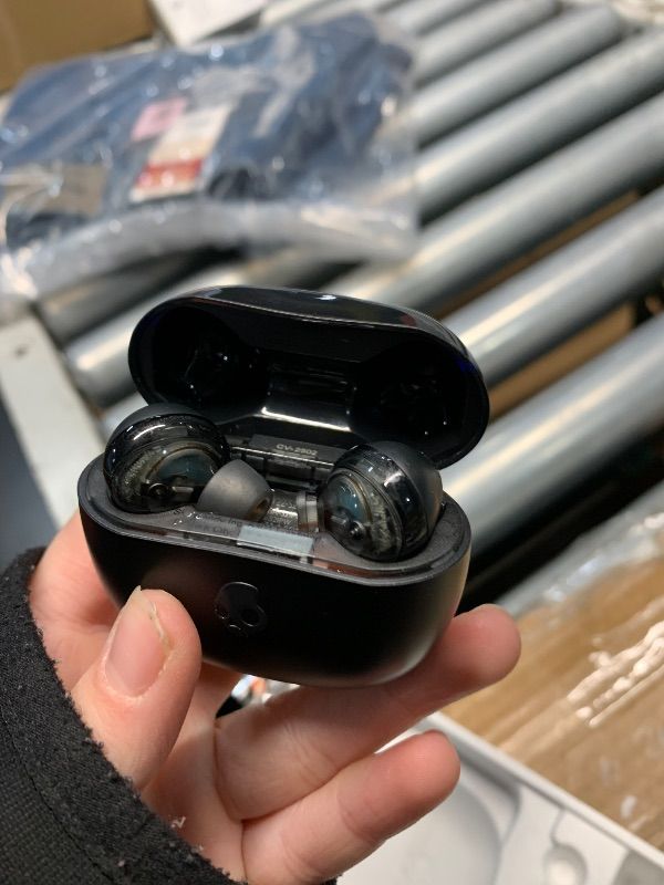 Photo 1 of (SEE NOTES BEFORE BIDDING) Skullcandy Rail ANC Wireless Earbuds, Bluetooth Headphones, Active Noise Cancelling, Up to 38 Hours Battery, Microphone for iPhone Android, Customizable via Skull-iQ App - True Black