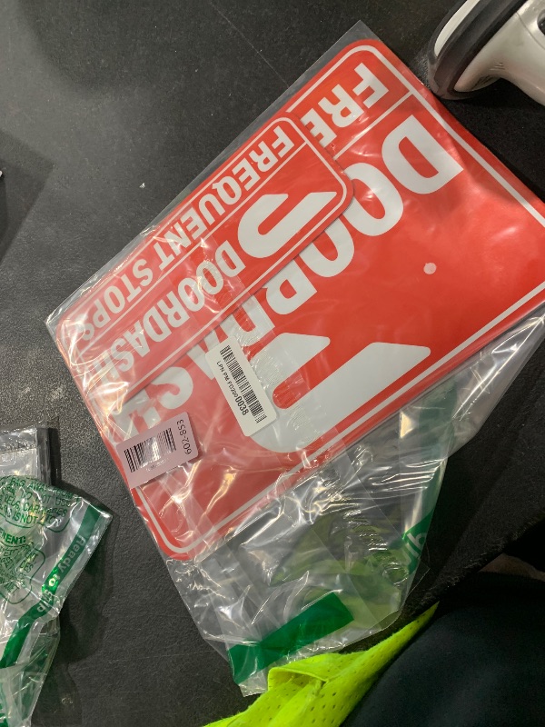 Photo 1 of (3 Pack) Heavy Duty Doordash Car Magnets Door Signs for Delivery Drivers, Dashers Accessories (Red Background)