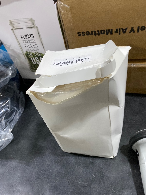 Photo 1 of 100Pcs Disposable Floral Paper Napkins Decorative Bathroom Napkins Guest Disposable Wild Flower Hand Towels Dinner Party Napkins for Wedding Birthday Party Baby Shower