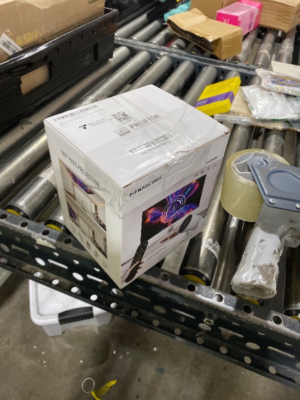 Photo 1 of ?Electric Focus?Magcubic Mini Projector 4K Support, Smart Projector with WiFi 6 and Bluetooth 5.4, 5W Soundbase Speaker, 180° Rotation, Portable Proyector for Home Theater