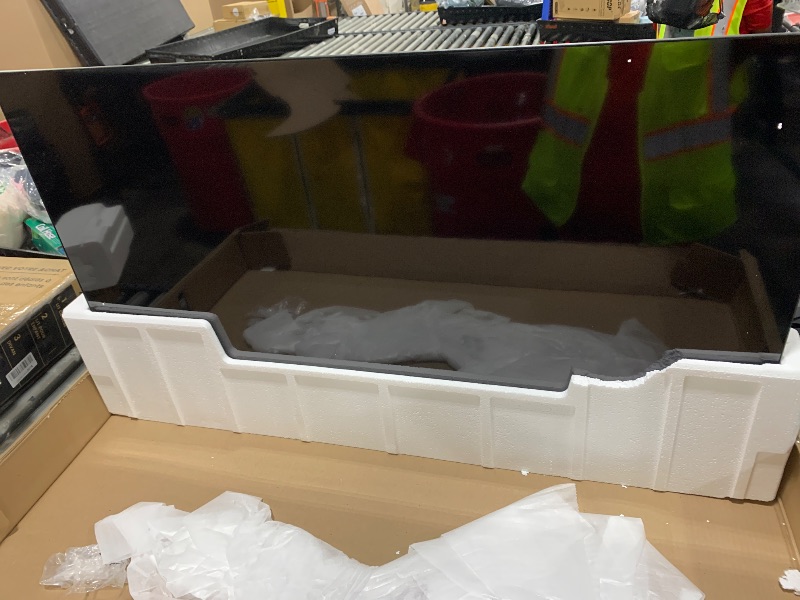 Photo 1 of [SOLD FOR PARTS] Samsung 50-Inch Class Crystal UHD U8000F 4K Smart TV (2025 Model) Endless Free Content, Crystal Processor 4K, MetalStream Design, Knox Security, Alexa Built-in