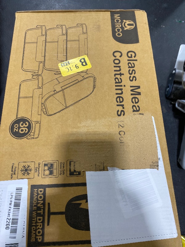 Photo 1 of [5-Pack,36 Oz]Glass Meal Prep Containers 2 Compartments Portion Control with Upgraded Snap Locking Lids Glass Food Storage Containers, Microwave, Oven, Freezer and Dishwasher (4.5 Cups, White)