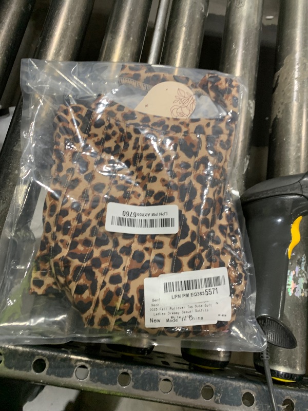 Photo 1 of  Women's Large shirt brown/black 