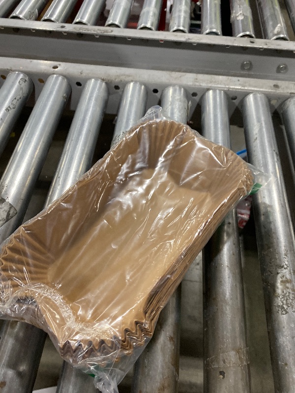 Photo 1 of 100 Pcs Loaf Pan Liners for Baking Bread 9x5 Inch, Non-Stick Pre Formed Parchment Paper for Bread Pan, Ideal Disposable Loaf Breads Liners for Baking Toast, Cakes, Banana Breads, Brown