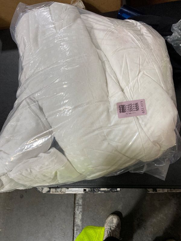 Photo 1 of EASELAND RV Short Queen Mattress Pad Pillow Top Quilted Fitted Cooling Mattress Protector Cover Topper Cotton 8-21" Deep Pocket (60x75 Inches, White)