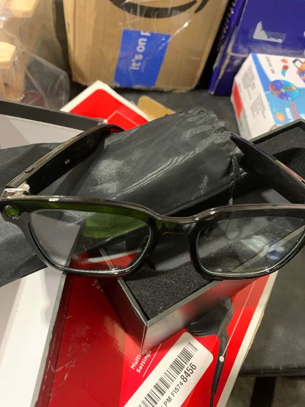 Photo 1 of *MISSING CHARGER** LAKEEN AI Smart Glasses with 800W HD Camera and 1080P Video Recording | AI Assistant (ChatGPT), Translation, Voice & Music Control | Bluetooth 5.3/WiFi | Included Anti-Blue Light & Polarizing Lenses