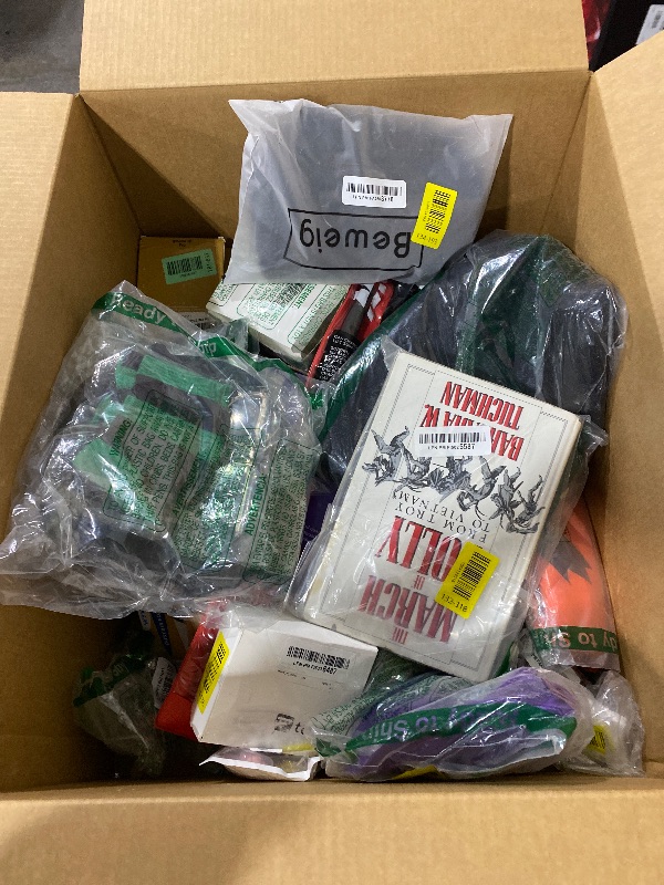 Photo 4 of Nellis Variety Box: Small (Please see clerk notes)
