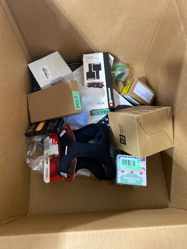 Photo 2 of Nellis Variety Box: Small (Please see clerk notes)
