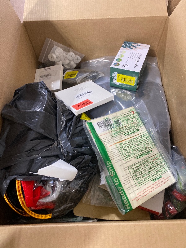 Photo 1 of Nellis Variety Box: Small (Please see clerk notes)
