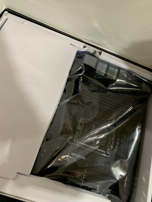 Photo 1 of ASUS Pro WS W680-ACE IPMI Intel LGA1700 ATX workstation motherboard,2x PCIe 5.0x16 slot,DDR5,ECC memory,2x2.5 Gb Lan,3xM.2 slots,SlimSAS,BMC header,THUNDERBOLT4 Header,IPMI Expansion card bundled,ACCE