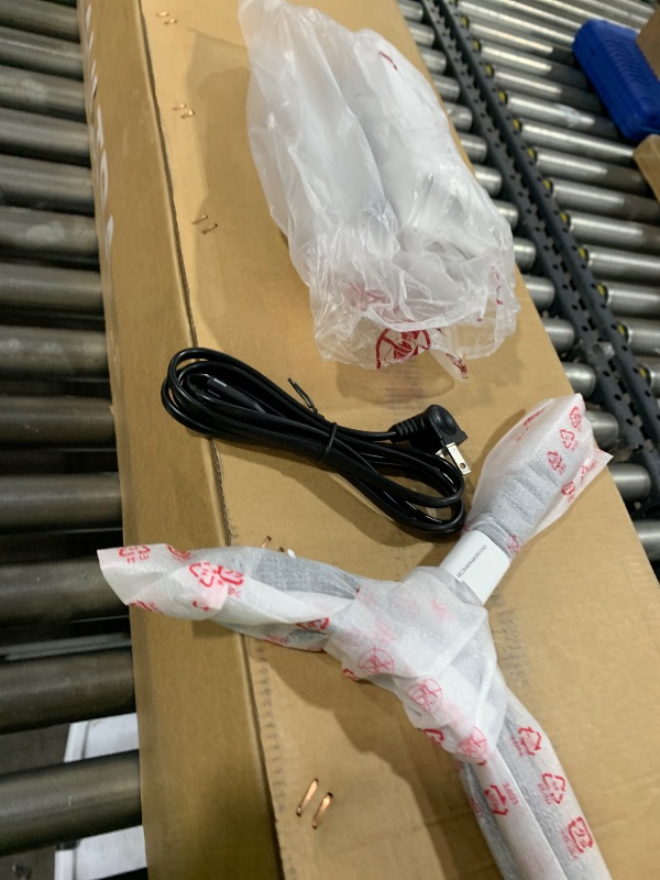 Photo 1 of *FOR PARTS ONLY* LG 55-Inch Class UR9000 Series Alexa Built-in 4K Smart TV (3840 x 2160),Bluetooth, Wi-Fi, USB, Ethernet, HDMI 60Hz Refresh Rate, AI-Powered 4K