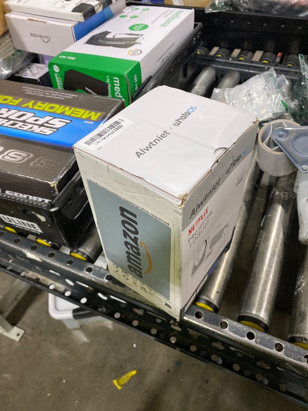 Photo 1 of [Netflix Licensed] Smart Mini Projector 320ANSI Native 1080P 4K Support with Official Apps, Portable Projector with WiFi and BT for Home Theater/Outdoor/Bedroom HY320 NTV