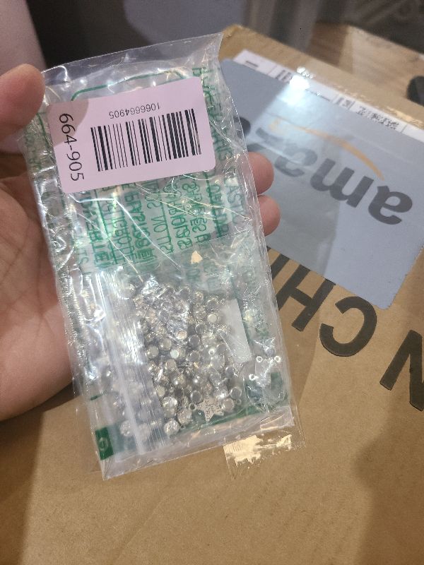 Photo 1 of 100 Pcs Rhinestone Charms Pendant Lucky Birthstone Crystal Women April Diamond Dangle Pendants for Earrings Necklace Anklet Bracelet Crafting DIY Jewelry Making Craft Accessories 0.24" Silver Plated