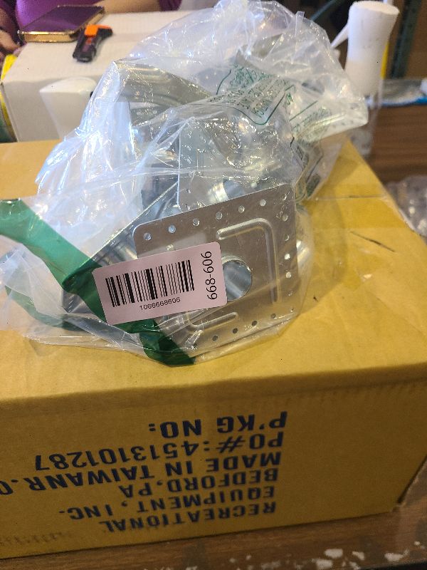 Photo 1 of (Pack of 10) XFITTING 1/2 Inch Pex Tubing Bend Support With Mounting Plate