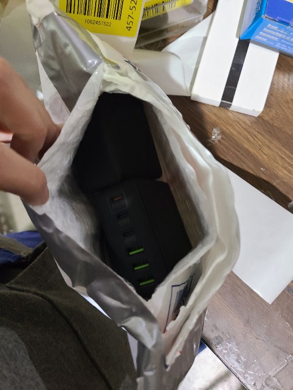 Photo 1 of 2 Pack USB C Charger Block 200W,6 Port Foldable Fast Charger Type C Charger iPhone 17 16 Fast Charging PD 3.1 Charging Station for All iPhone/Samsung Galaxy S25/S24/MacBook Pro/iPad