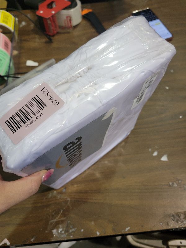 Photo 1 of 1000 Thread Count Egyptian Cotton Sheet Set – Luxury Soft & Breathable Sateen Weave Bedding with 18" Extra Deep Pocket – Long Staple Durable Cotton, 4 Piece Twin Size Solid White Bed Sheets